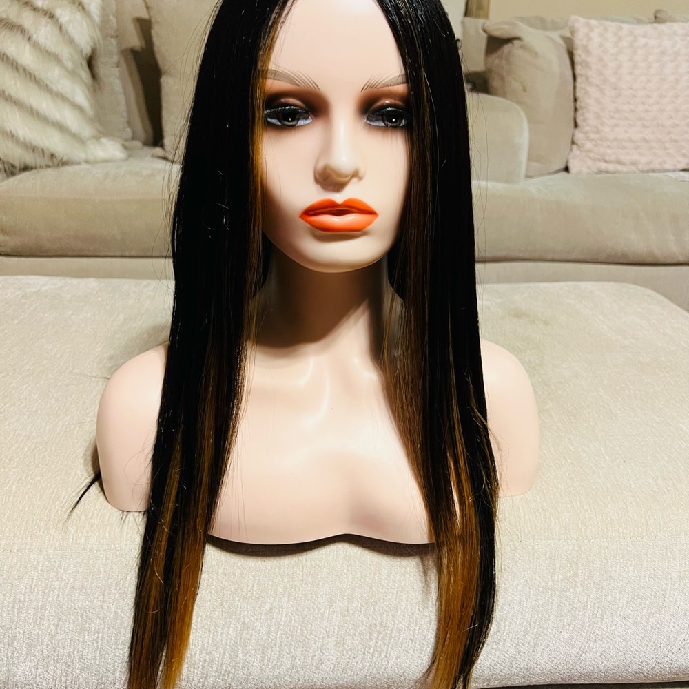 Wig - Picture 7 of 10